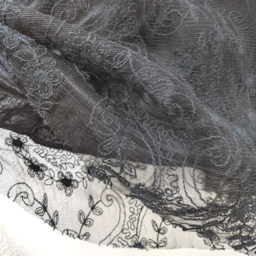 SOLD🔴 Y2k/2000s lace overlay dress - Picture 11 of 11